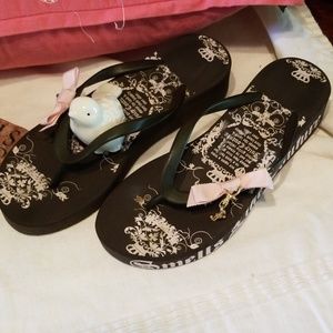 Juicy Couture Brown and Pink FLIP FLOPS size 8